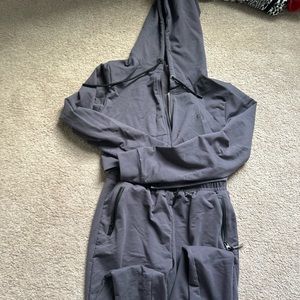 Ryderwear track suit, cropped top and fitted jogger bottoms. Great condition!